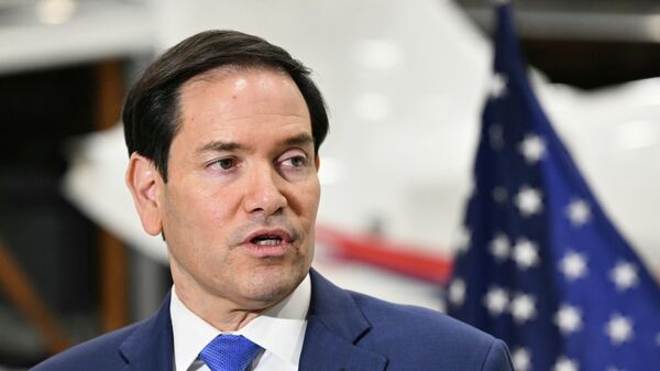 Marco Rubio conversa com jornalistas após a reunião dos ministros das Relações Exteriores do G7, em Ontário. Canadá, 12 de novembro de 2025 - Sputnik Brasil