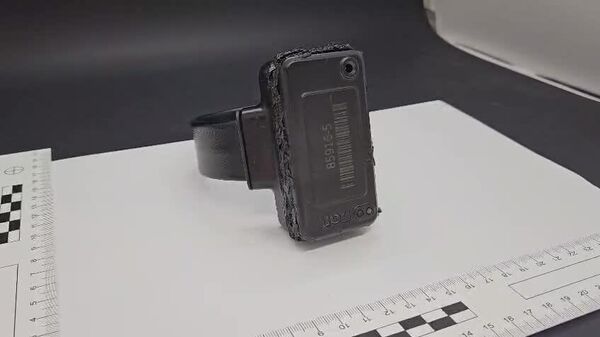 PF mostra tornozeleira de Bolsonaro danificada com solda - Sputnik Brasil