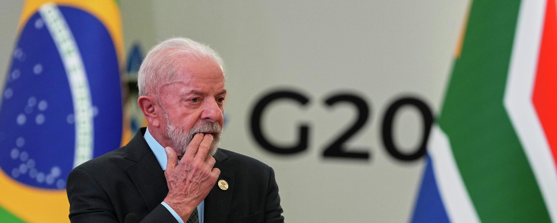 O presidente do Brasil, Luiz Inácio Lula da Silva, durante coletiva de imprensa no G20, em Joanesburgo, na África do Sul, em novembro de 2025 - Sputnik Brasil, 1920, 25.11.2025