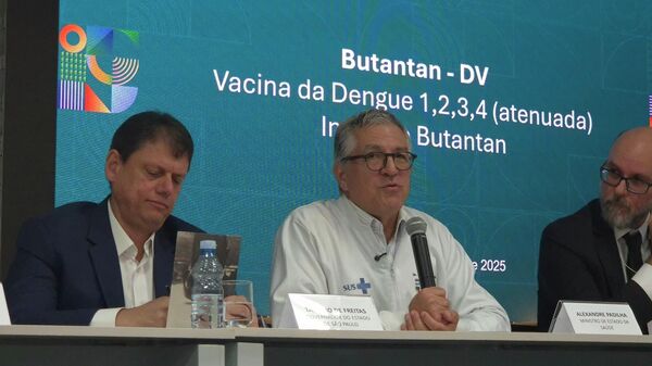 Fotos do ministro da Saúde, Alexandre Padilha, do Instituto Butantan e do governador de SP, Tarcísio de Freitas, 26 de novembro de2025. - Sputnik Brasil