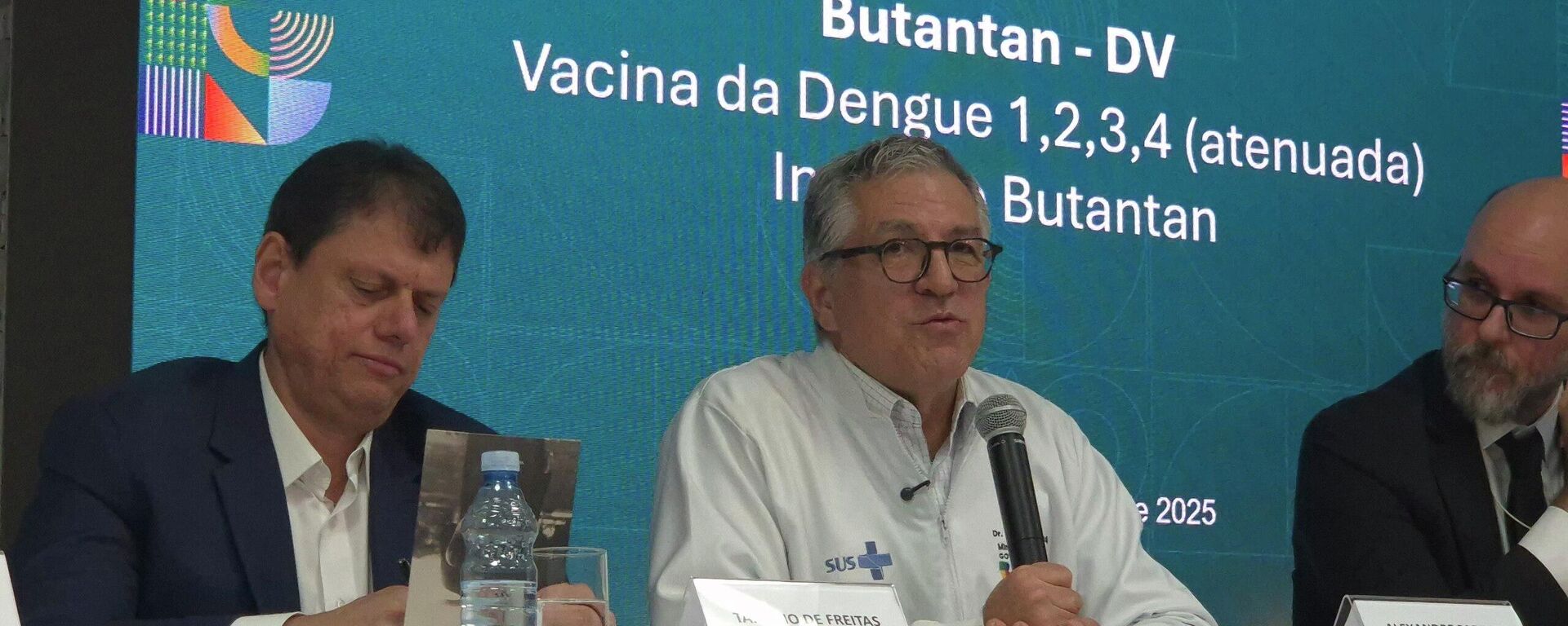 Fotos do ministro da Saúde, Alexandre Padilha, do Instituto Butantan e do governador de SP, Tarcísio de Freitas, 26 de novembro de2025. - Sputnik Brasil, 1920, 26.11.2025