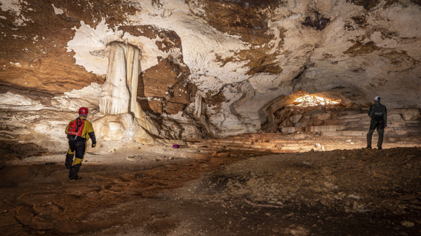 Gruta do Pica-Pau, no Parque Nacional Cavernas do Peruaçu, em Minas Gerais, 26 de novembro de 2025. - Sputnik Brasil