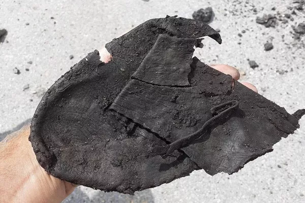 Parte superior de um sapato de trabalho, final do século XII, Trebic, Praça Karlovo - Sputnik Brasil