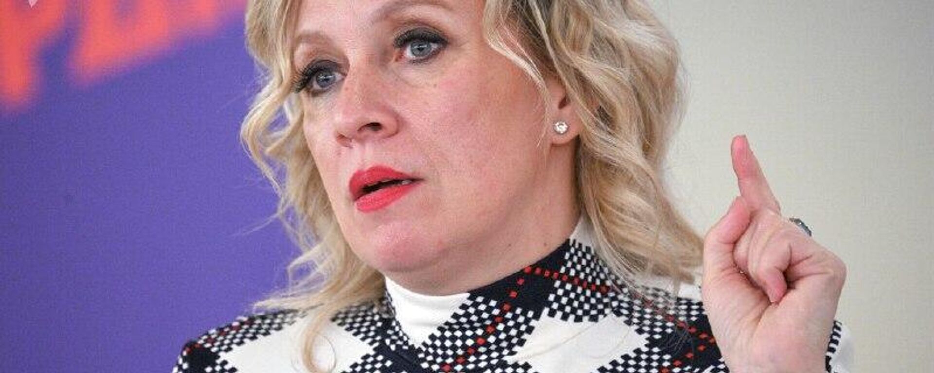 Demissão de Yermak é golpe publicitário da Ucrânia, acredita Zakharova - Sputnik Brasil, 1920, 30.11.2025