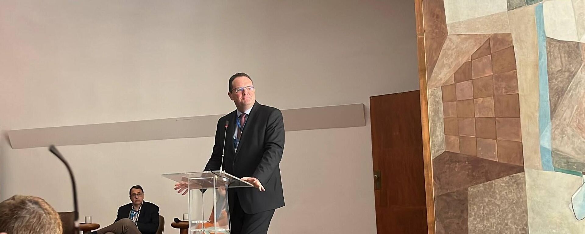 Nelson Barbosa, diretor de Planejamento e Relações Institucionais do Banco Nacional de Desenvolvimento Econômico e Social (BNDES), durante abertura da 1ª Semana de Economia Brasileira CICEF-BNDES, no Rio de Janeiro (RJ) - Sputnik Brasil, 1920, 01.12.2025