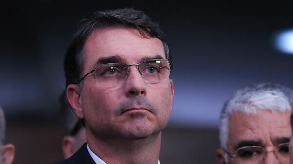 Flávio Bolsonaro durante coletiva de imprensa em BRasília (DF). Brasil, 9 de setembro de 2025 - Sputnik Brasil