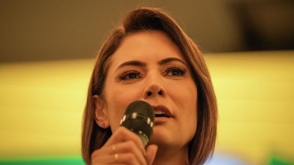 A ex-primeira-dama Michelle Bolsonaro durante discurso em evento do PL no Ceará - Sputnik Brasil