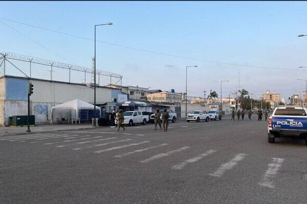 Explosão perto de uma prisão do Equador deixou pelo menos nove mortos, segundo meios de comunicação Explosão perto de uma prisão do Equador deixou pelo menos nove mortos, segundo meios de comunicação - Sputnik Brasil