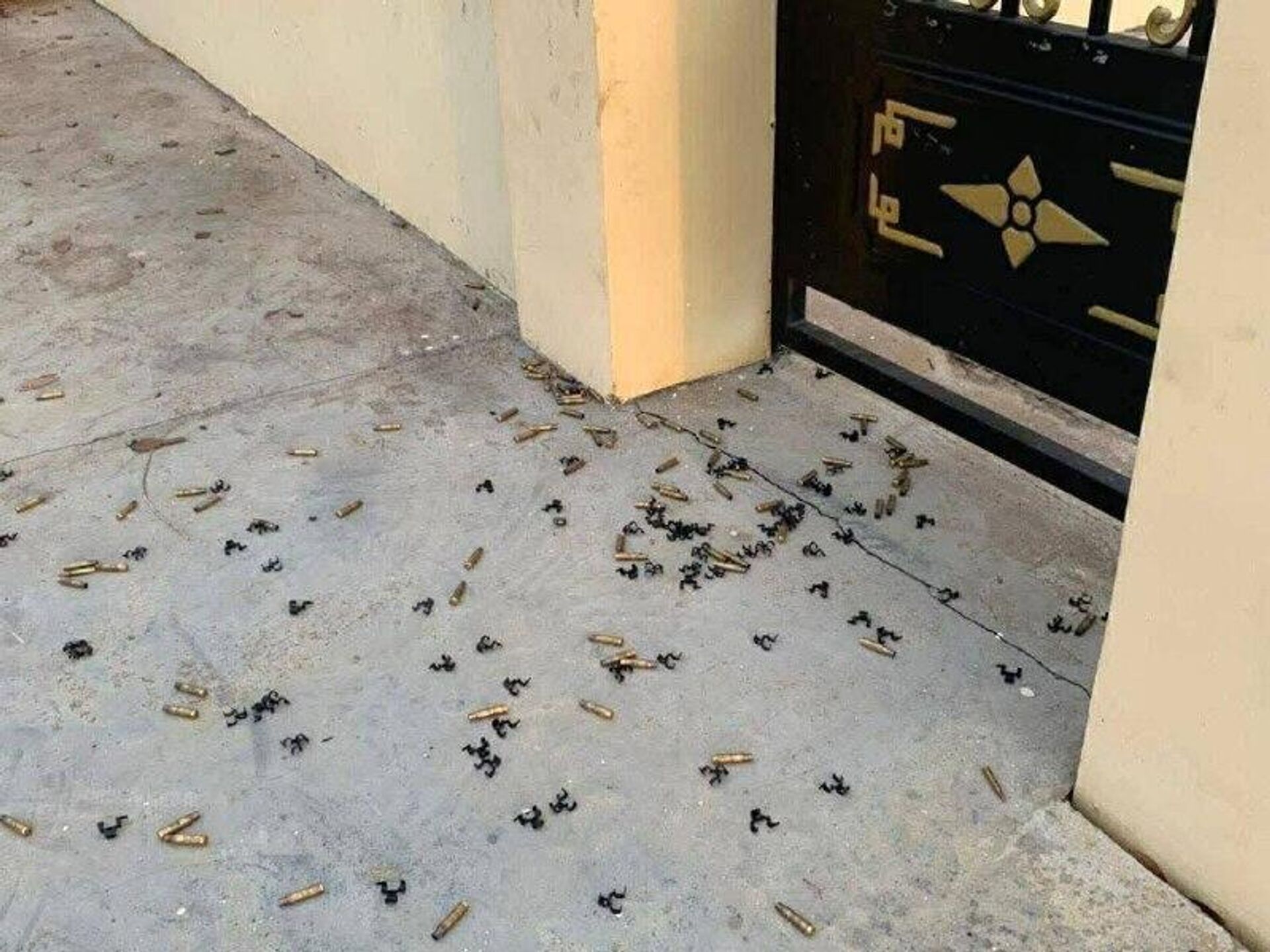 Aviação da Tailândia bombardeia centro da cidade cambojana de Samraong Aviação da Tailândia bombardeia centro da cidade cambojana de Samraong