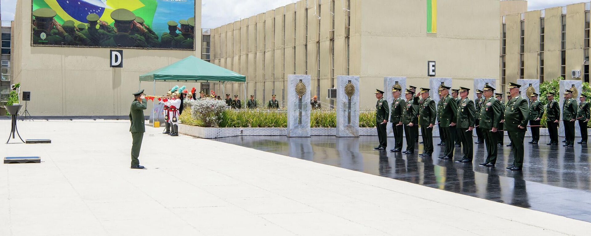 Formatura alusiva ao Dia da Bandeira, em Brasília (DF). Brasil, 19 de novembro de 2025 - Sputnik Brasil, 1920, 10.12.2025