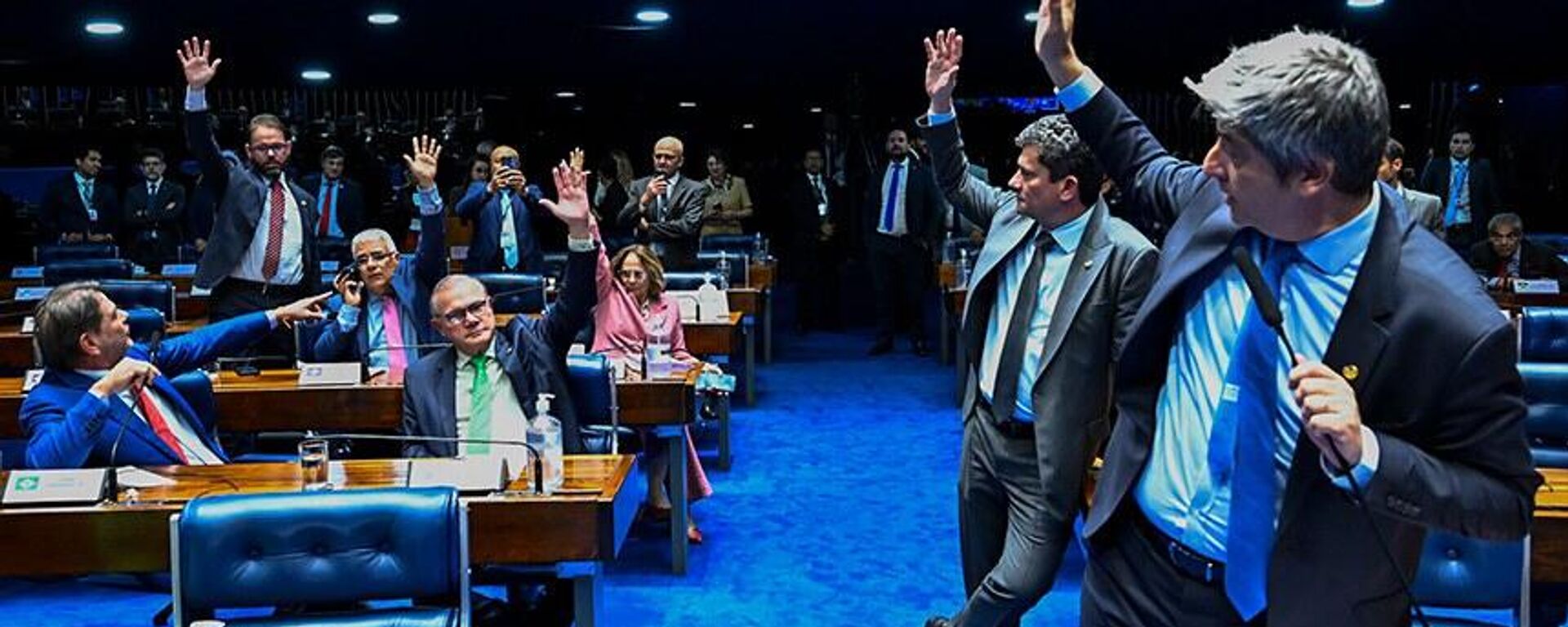 Senadores da oposição queriam equiparar as ações de facções ao crime de terrorismo, mas foram derrotados - Sputnik Brasil, 1920, 11.12.2025