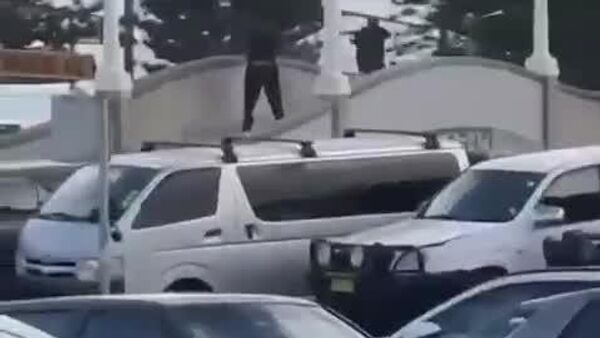 Tiroteio deixa pelo menos 10 mortos em praia popular na Austrália - Sputnik Brasil