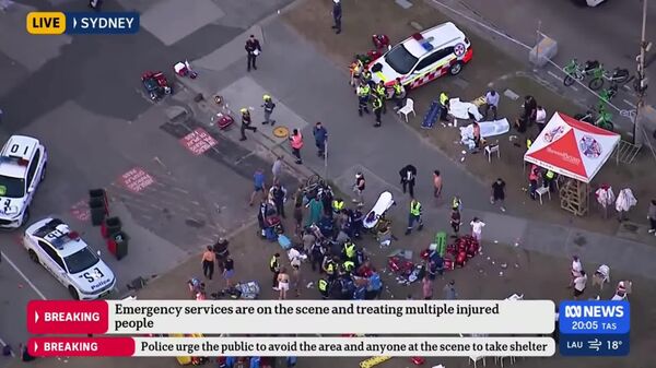 Veja imagens do local do tiroteio em praia da Austrália - Sputnik Brasil