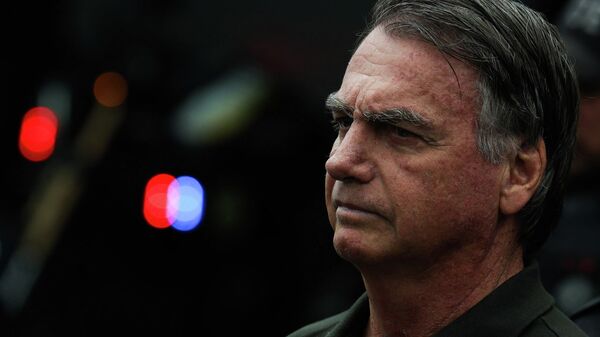 🩺 Defesa de Bolsonaro prepara novo pedido de autorização para cirurgia ao STF - Sputnik Brasil