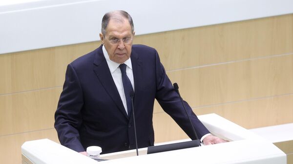 O ministro de Relações Exteriores da Rússia, Sergei Lavrov, durante discurso - Sputnik Brasil