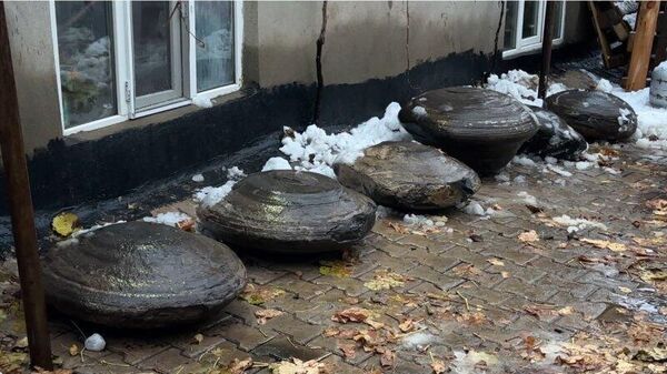 Seis pedras redondas encontradas na Turquia, na província de Hakkari - Sputnik Brasil