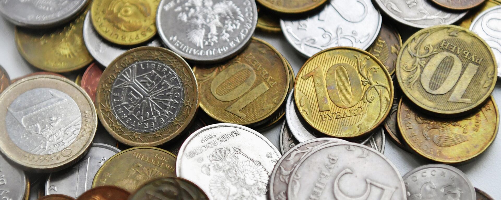 Lei e bom senso prevalecem na UE com recuo de Bruxelas no roubo de ativos russos, diz Kirill Dmitriev - Sputnik Brasil, 1920, 19.12.2025