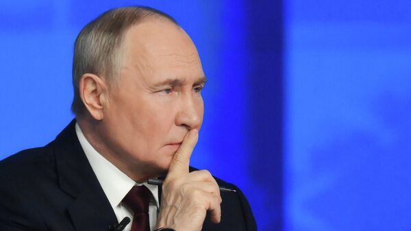 Presidente russo Vladimir Putin durante o programa Resultados do Ano em 19 de dezembro de 2025 - Sputnik Brasil