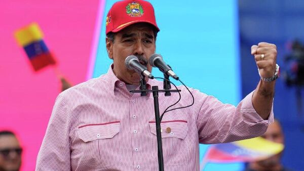 Maduro critica postura dos EUA e pede foco nos problemas internos - Sputnik Brasil