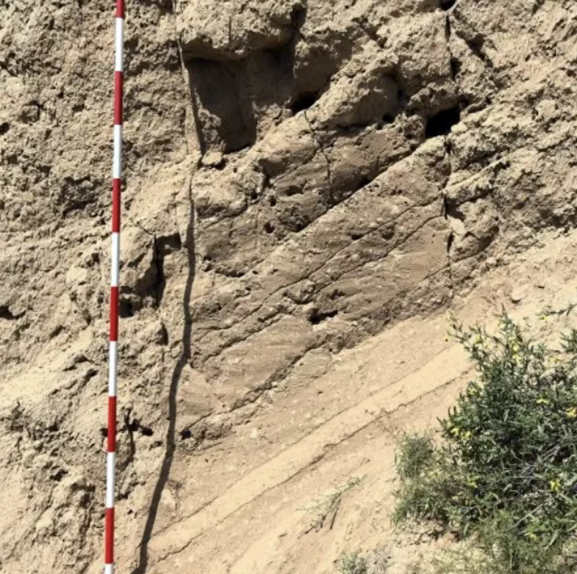 Os vestígios da famosa Estrada Qin construida na China antiga, na província de Shaanxi - Sputnik Brasil, 1920, 24.12.2025