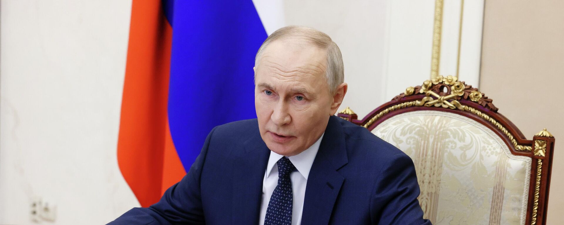 O presidente da Rússia, Vladimir Putin, durante videoconferência com representantes do Conselho de Segurança do país - Sputnik Brasil, 1920, 07.01.2026