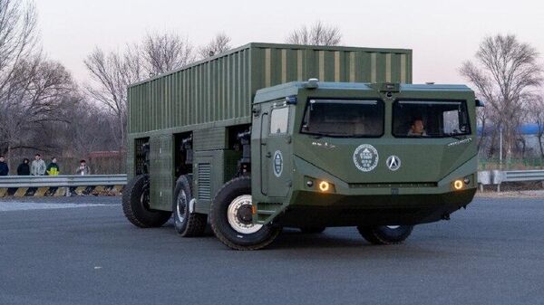 🪖 China cria protótipo especial de lançador móvel de mísseis elétrico - Sputnik Brasil