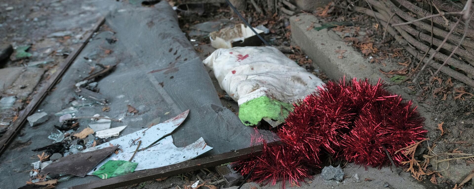 As consequências de um ataque com drones ucranianos na região de Kherson. - Sputnik Brasil, 1920, 01.01.2026