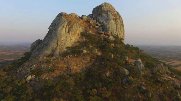 Monte Hora, local da descoberta, visto à distância. - Sputnik Brasil