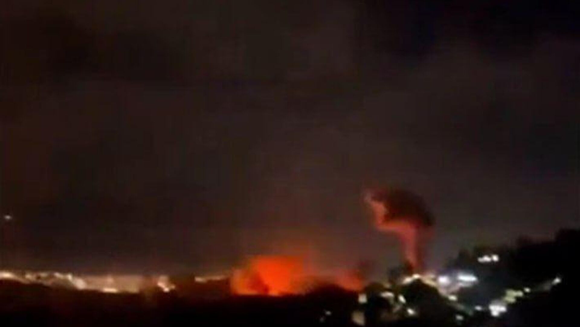 🪖 Agressão dos EUA contra a Venezuela 'escancara a hipocrisia' dos países ocidentais, afirma especialista 🪖 Agressão dos EUA contra a Venezuela 'escancara a hipocrisia' dos países ocidentais, afirma especialista - Sputnik Brasil, 1920, 03.01.2026