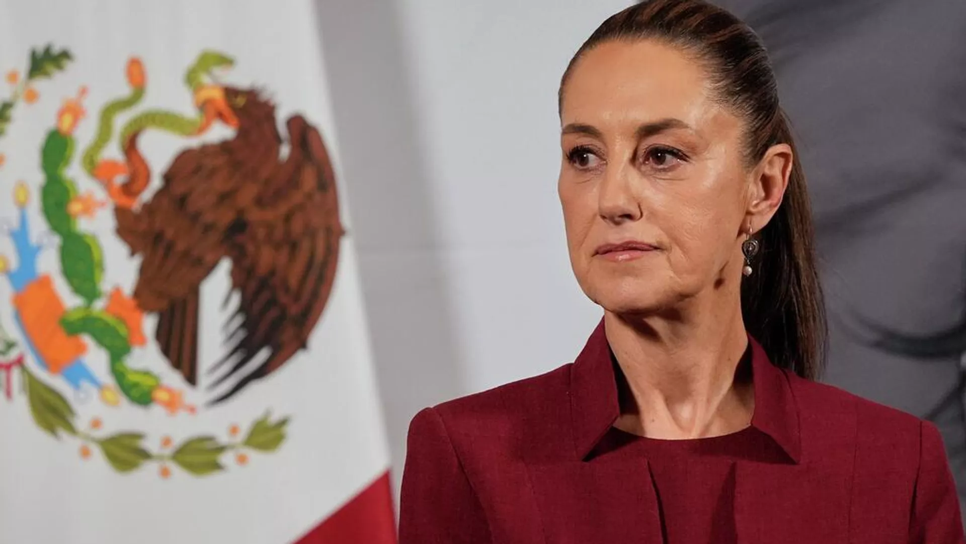 A presidente mexicana Claudia Sheinbaum concede sua coletiva de imprensa matinal no Palácio Nacional, na Cidade do México, 2 de abril de 2025 A presidente mexicana Claudia Sheinbaum concede sua coletiva de imprensa matinal no Palácio Nacional, na Cidade do México, 2 de abril de 2025 - Sputnik Brasil, 1920, 10.01.2026