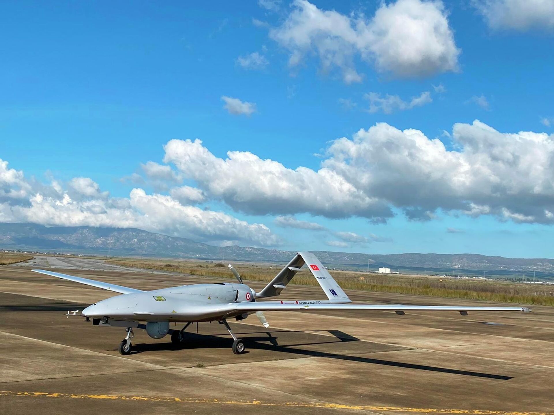 Veículo aéreo não tripulado Bayraktar TB2 da produção da Turquia - Sputnik Brasil, 1920, 05.01.2026