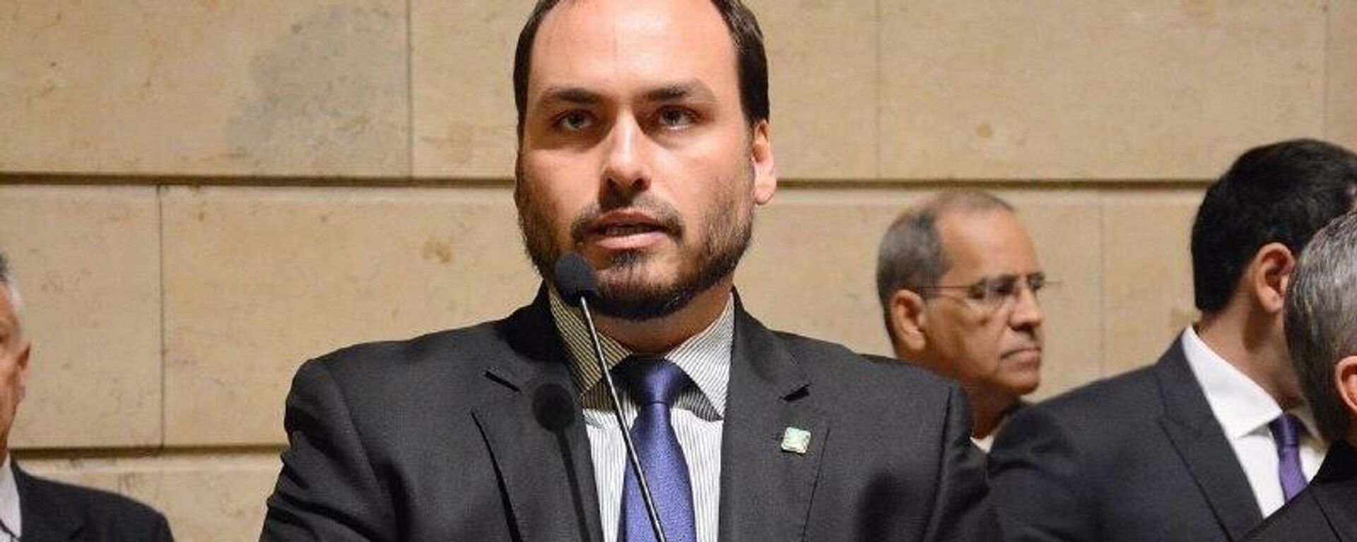 🫸 Carlos Bolsonaro diz que foi impedido de visitar o pai após cirurgia - Sputnik Brasil, 1920, 13.01.2026