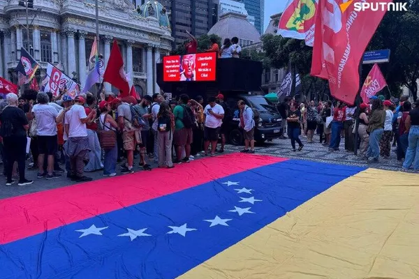 🪧 Ato na Cinelândia protesta contra política dos EUA na Venezuela - Sputnik Brasil