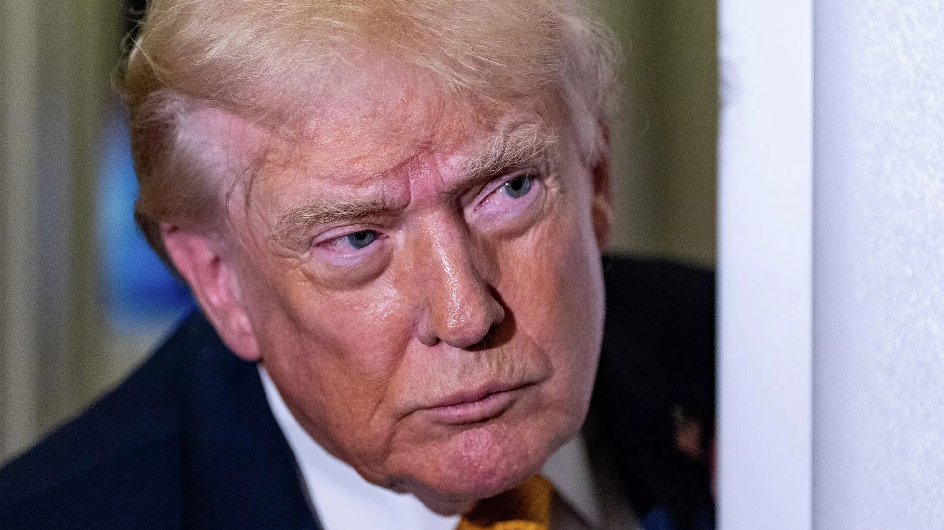 O presidente dos Estados Unidos, Donald Trump, durante voo presidencial, em janeiro de 2026 - Sputnik Brasil, 1920, 19.08.2026