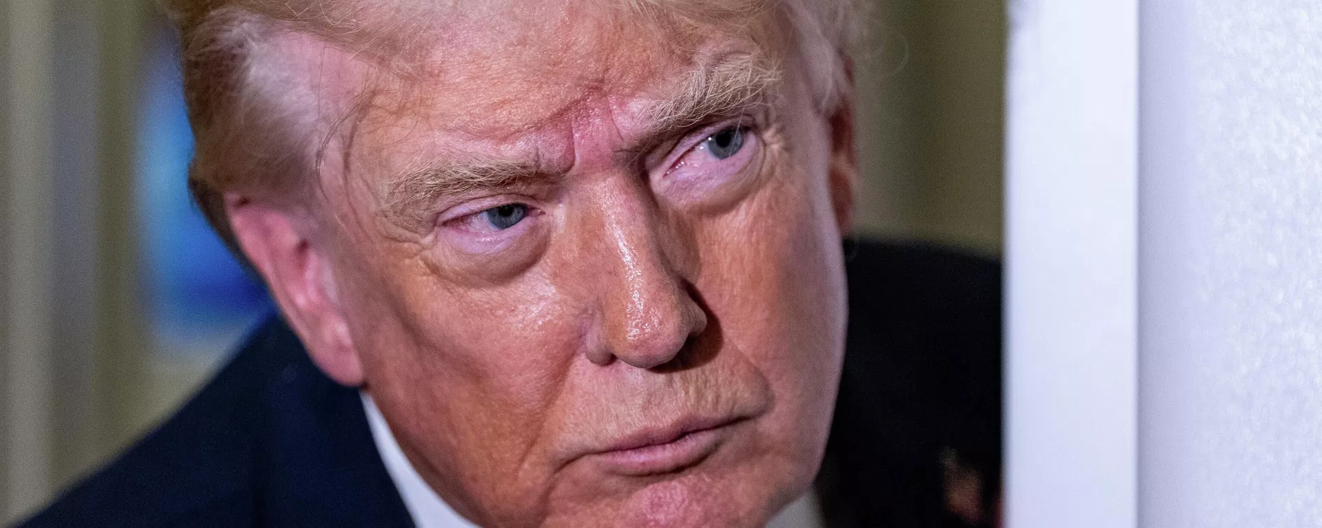 O presidente dos Estados Unidos, Donald Trump, durante voo presidencial, em janeiro de 2026 O presidente dos Estados Unidos, Donald Trump, durante voo presidencial, em janeiro de 2026 - Sputnik Brasil, 1920, 19.08.2026