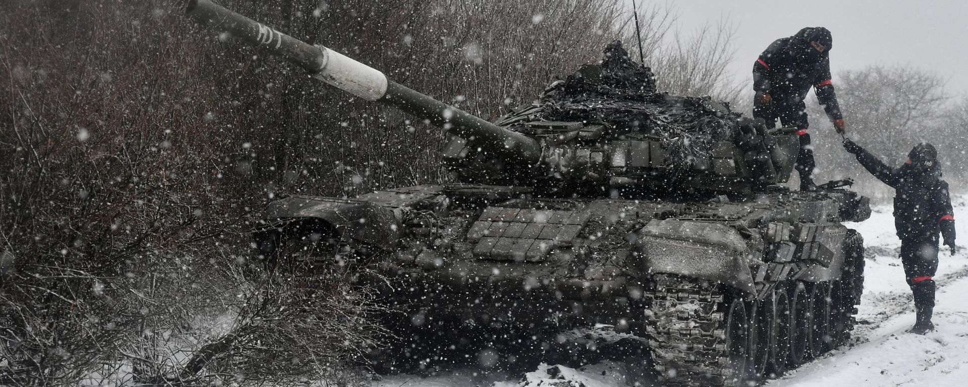 Os soldados russos na zona da operação militar especial na Ucrânia. - Sputnik Brasil, 1920, 17.07.2026