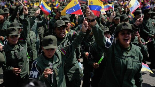 'Que me levem também': ministro venezuelano conta como Cilia Flores exigiu ser levada junto a Maduro - Sputnik Brasil