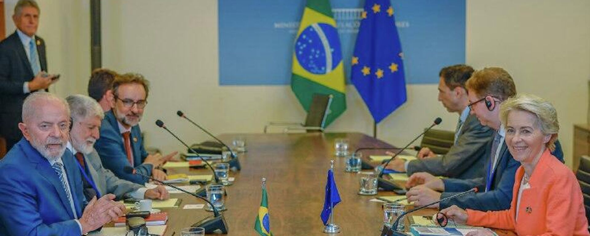 UE aprova acordo com Merscosul, diz mídia - Sputnik Brasil, 1920, 09.01.2026