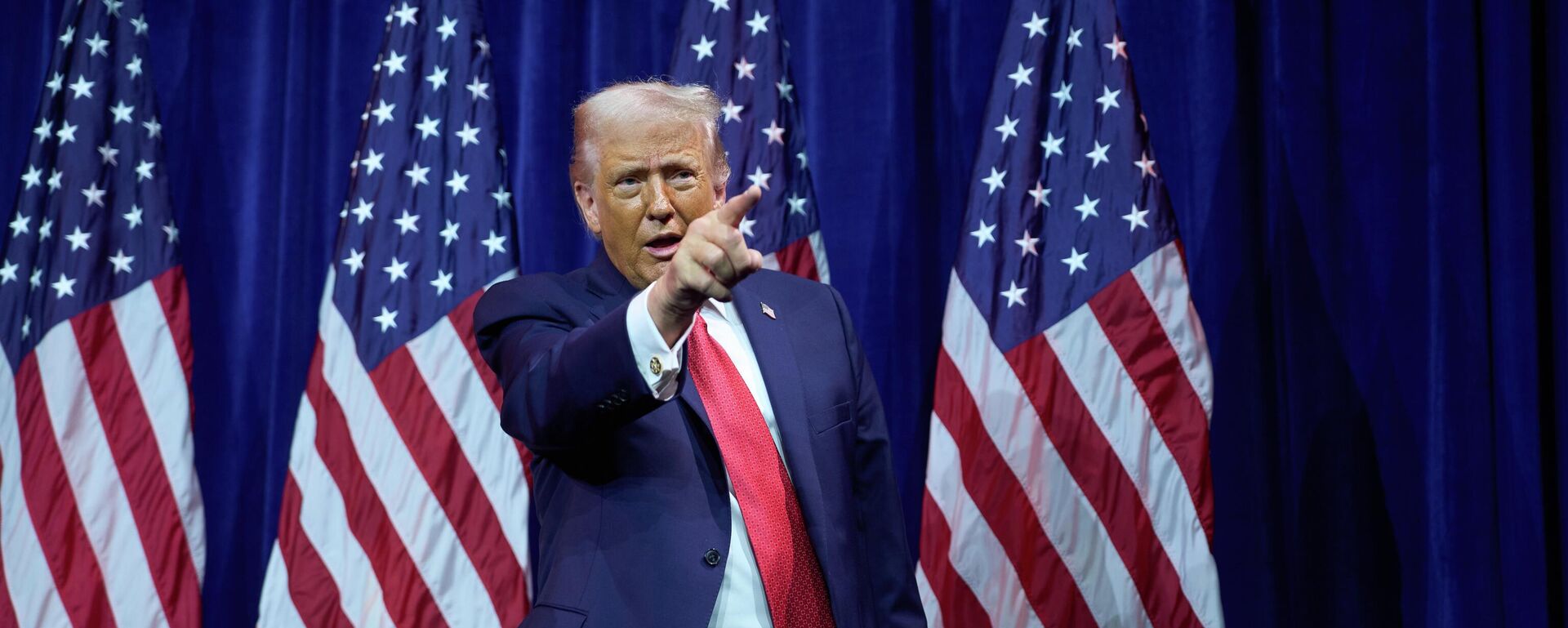 O presidente dos Estados Unidos, Donald Trump, durante cerimônia em Washington, em janeiro de 2026 - Sputnik Brasil, 1920, 20.01.2026