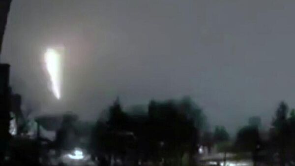 Momento do ataque do míssil Oreshnik contra alvos críticos ucranianos. - Sputnik Brasil