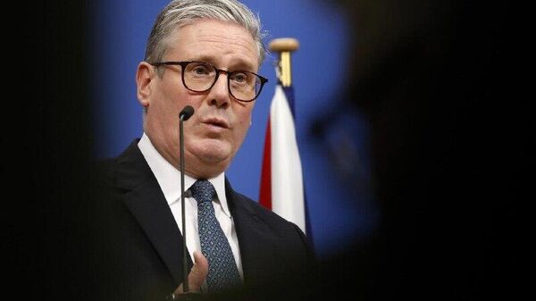 Mídia britânica critica duramente Starmer por causa da Ucrânia - Sputnik Brasil