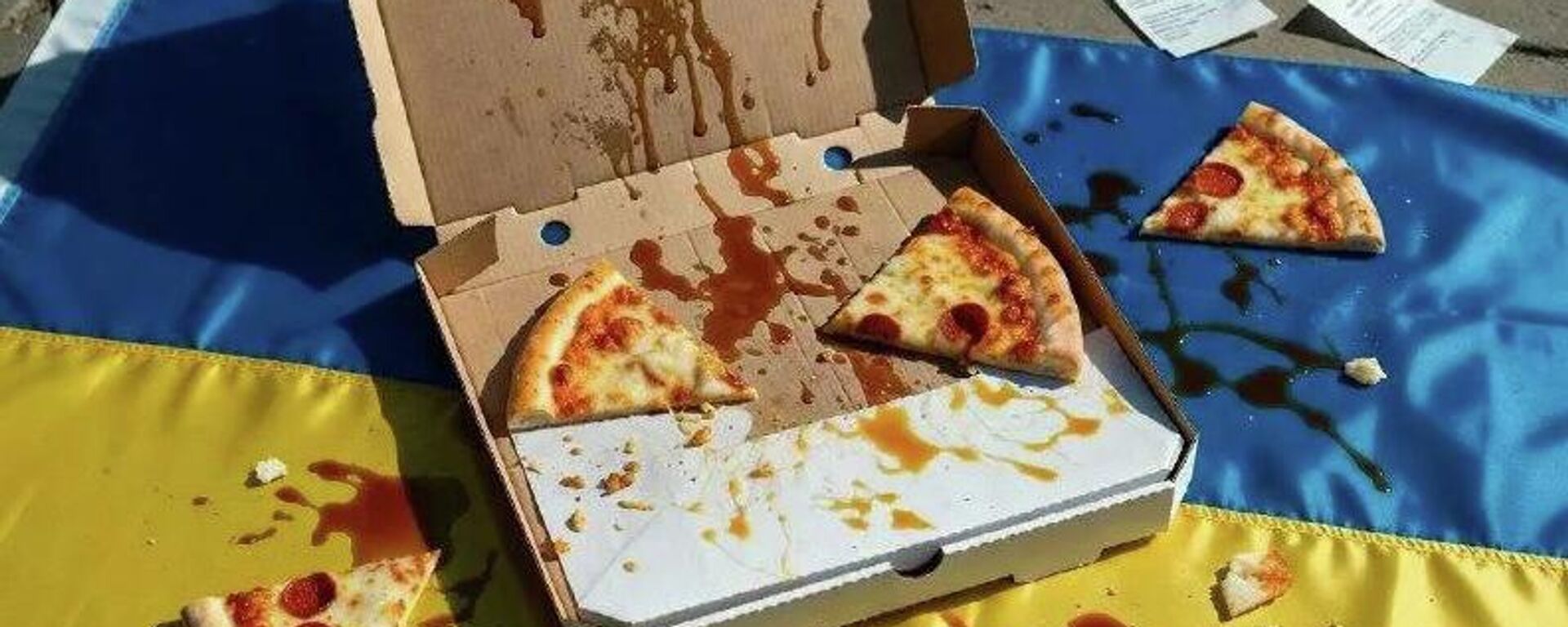 Fundos para a Ucrânia foram desviados para a compra de pizza no Canadá - Sputnik Brasil, 1920, 12.01.2026