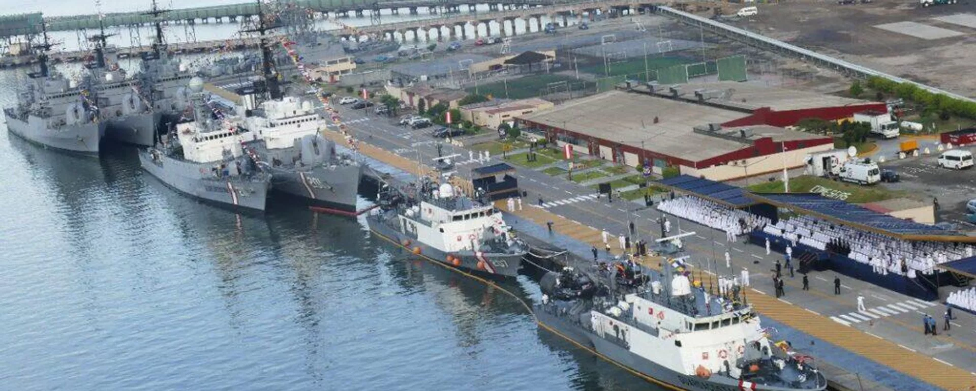 Porto de Callao, a principal base naval do Peru - Sputnik Brasil, 1920, 16.01.2026