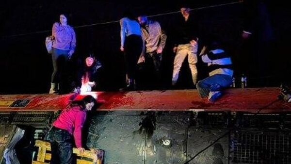 Já são 21 mortos no acidente de trem na Espanha, segundo relatos - Sputnik Brasil