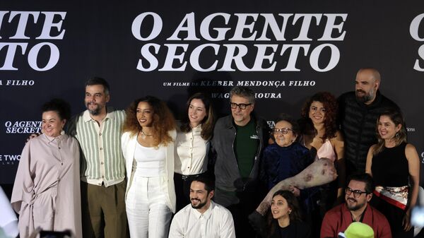 Entrevista coletiva com o elenco do filme O Agente Secreto, no hotel Renaissance. - Sputnik Brasil