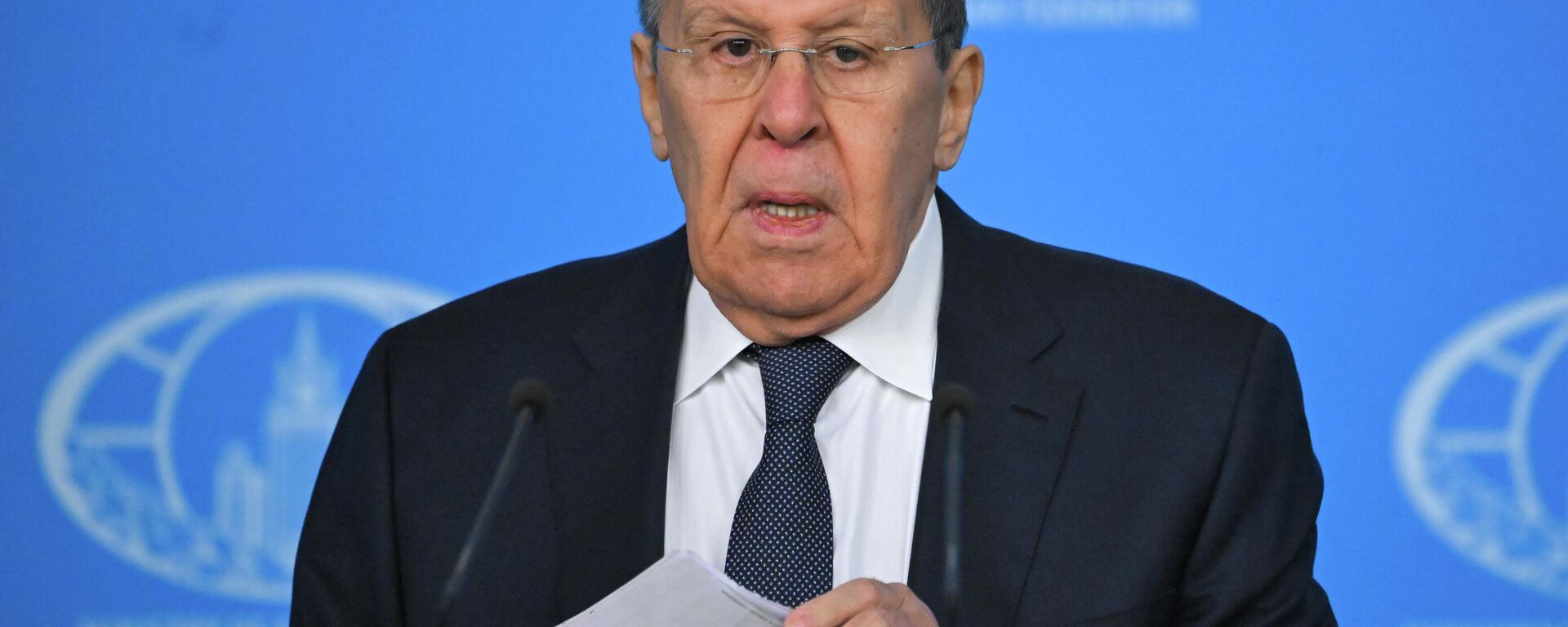 O chanceler Sergei Lavrov durante coletiva de imprensa sobre os resultados da diplomacia russa em 2025 - Sputnik Brasil, 1920, 10.04.2026