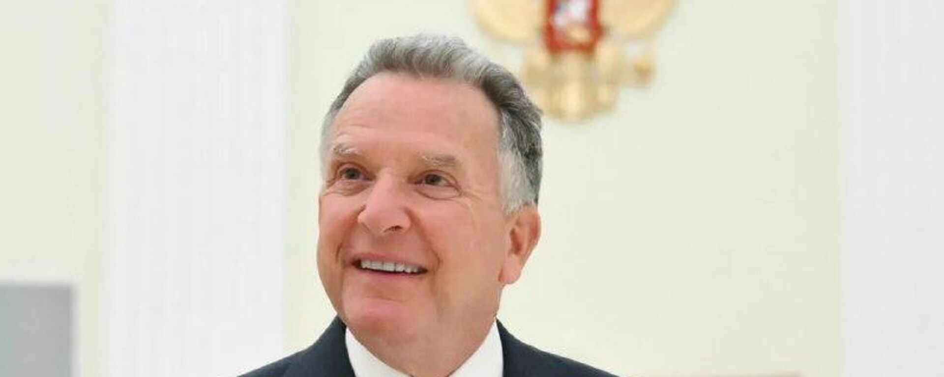 O enviado especial dos EUA, Steve Witkoff, disse que avalia as conversas com o enviado presidencial russo, Kirill Dmitriev, em Davos como muito positivas, segundo informações do correspondente da Sputnik - Sputnik Brasil, 1920, 22.01.2026