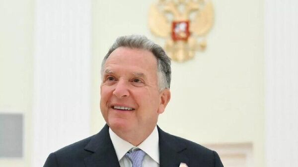 O enviado especial dos EUA, Steve Witkoff, disse que avalia as conversas com o enviado presidencial russo, Kirill Dmitriev, em Davos como muito positivas, segundo informações do correspondente da Sputnik - Sputnik Brasil