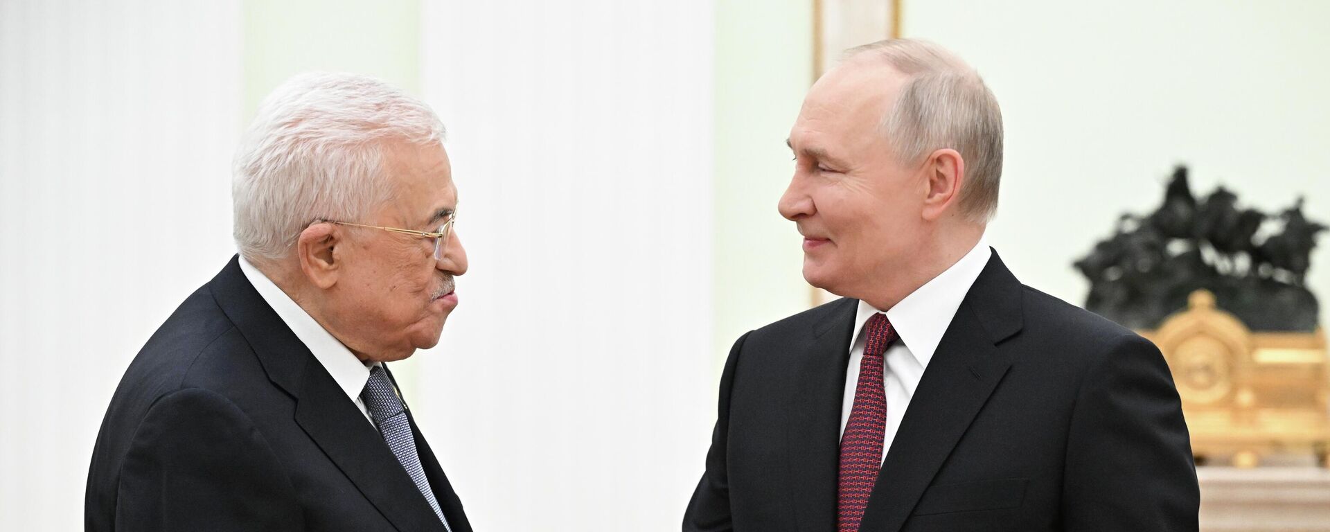Встреча президента РФ Владимира Путина и президента Палестины Махмуда Аббаса - Sputnik Brasil, 1920, 22.01.2026