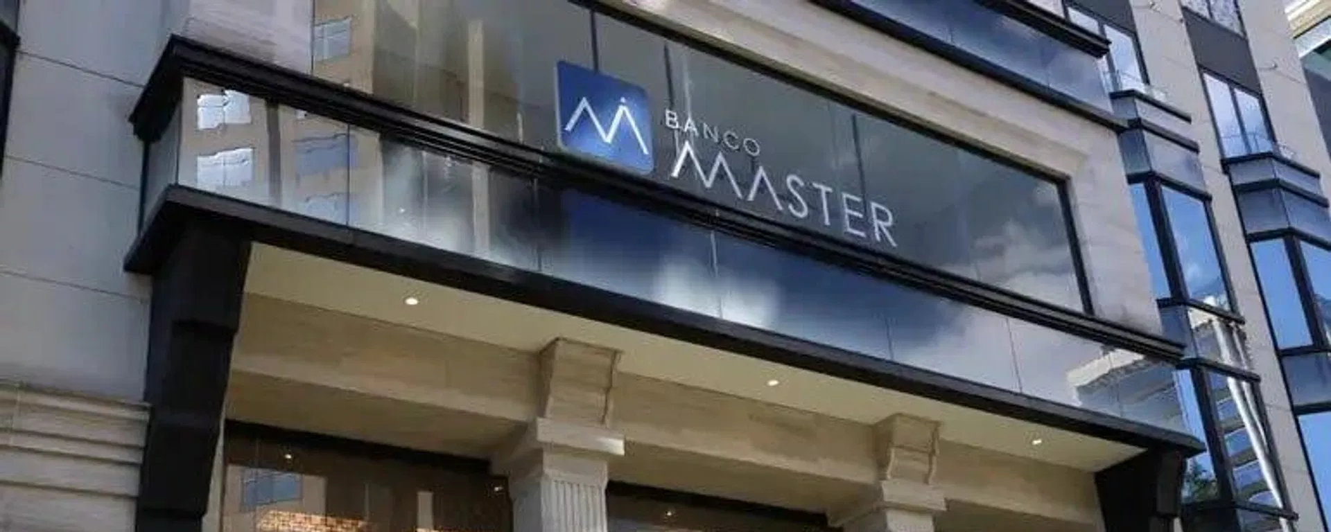 ‍ PF investiga aportes bilionários do Rioprevidência no Banco Master - Sputnik Brasil, 1920, 17.03.2026